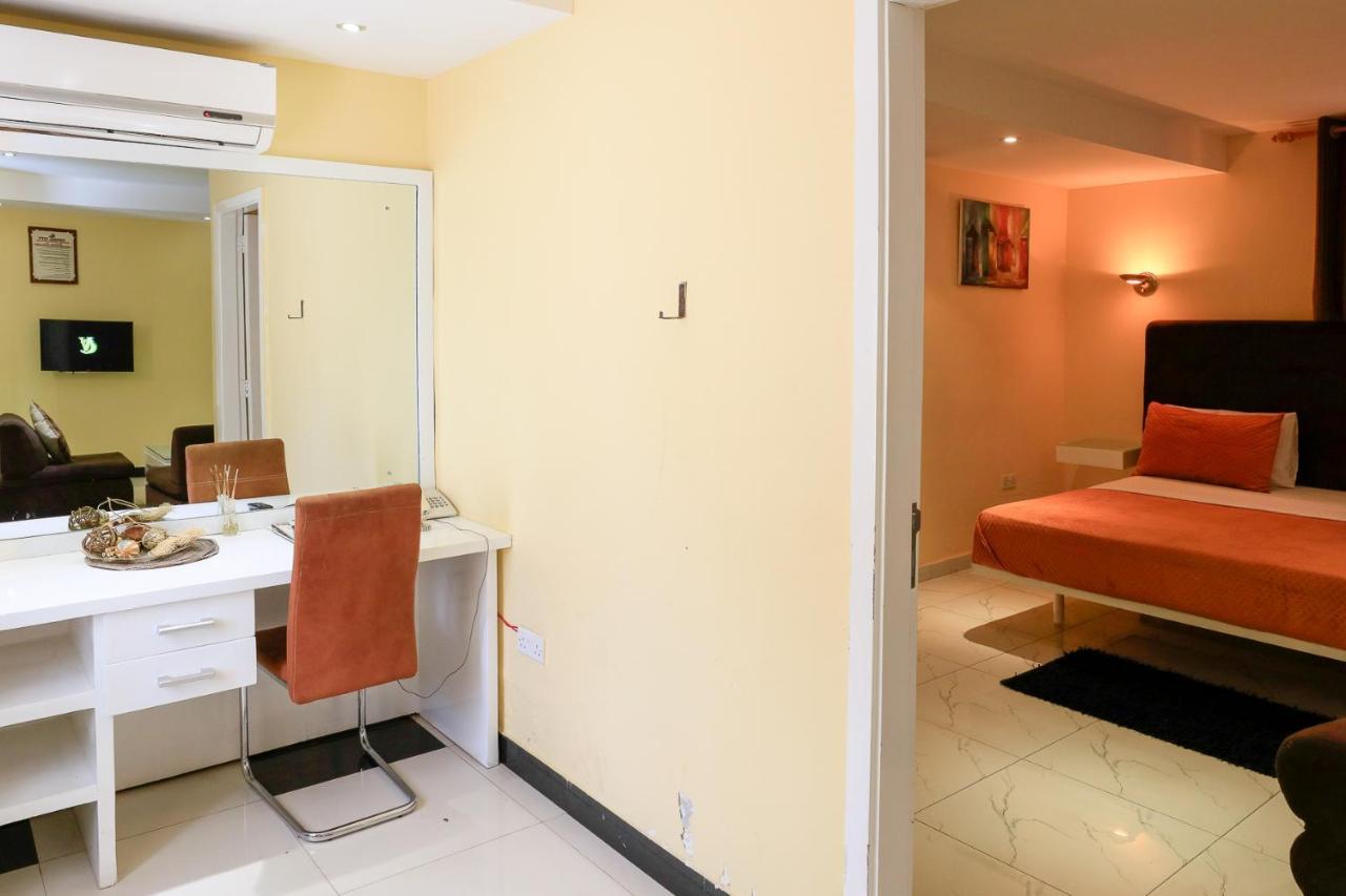 Roses Guest House 库马西 外观 照片