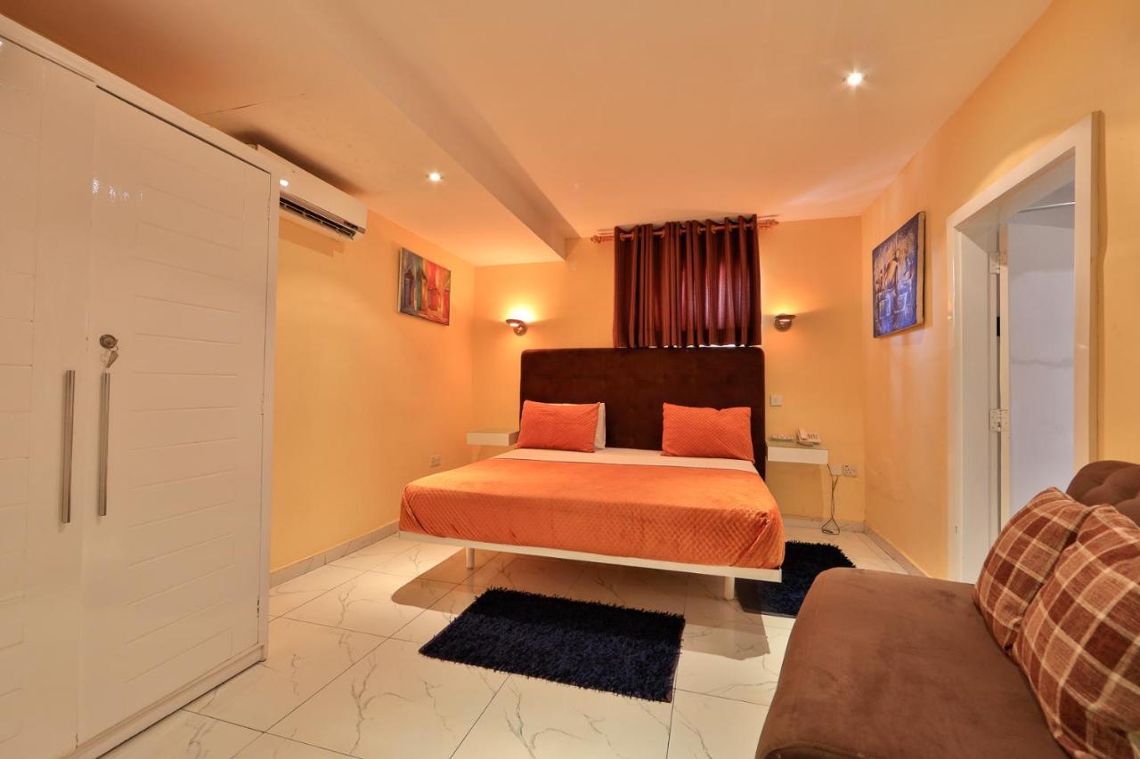 Roses Guest House 库马西 外观 照片