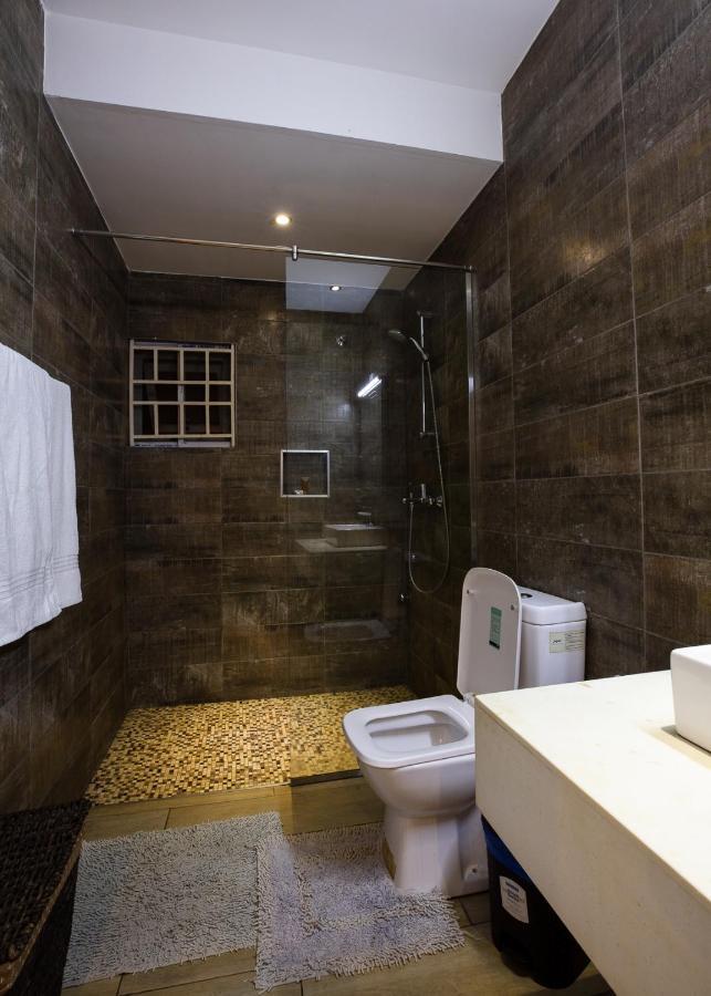 Roses Guest House 库马西 外观 照片