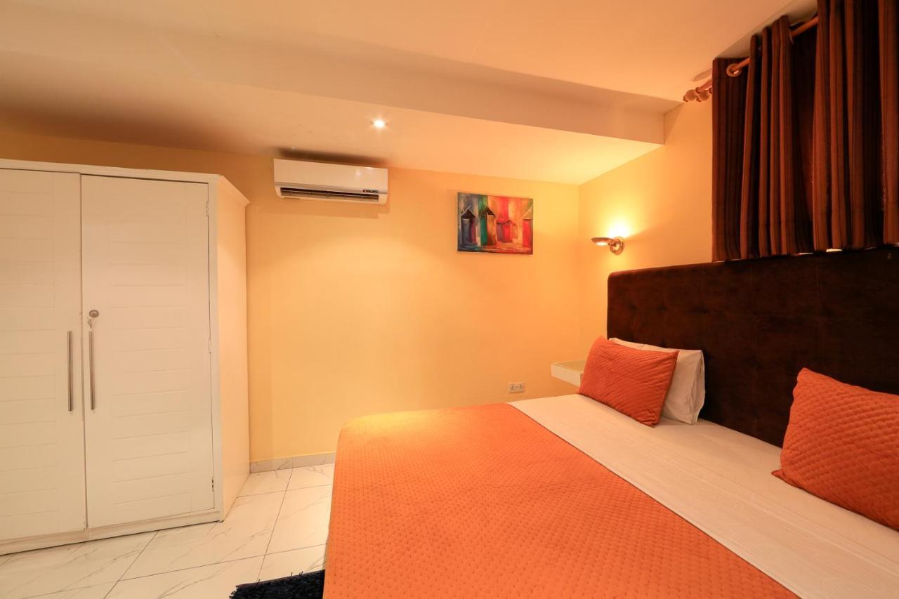 Roses Guest House 库马西 外观 照片