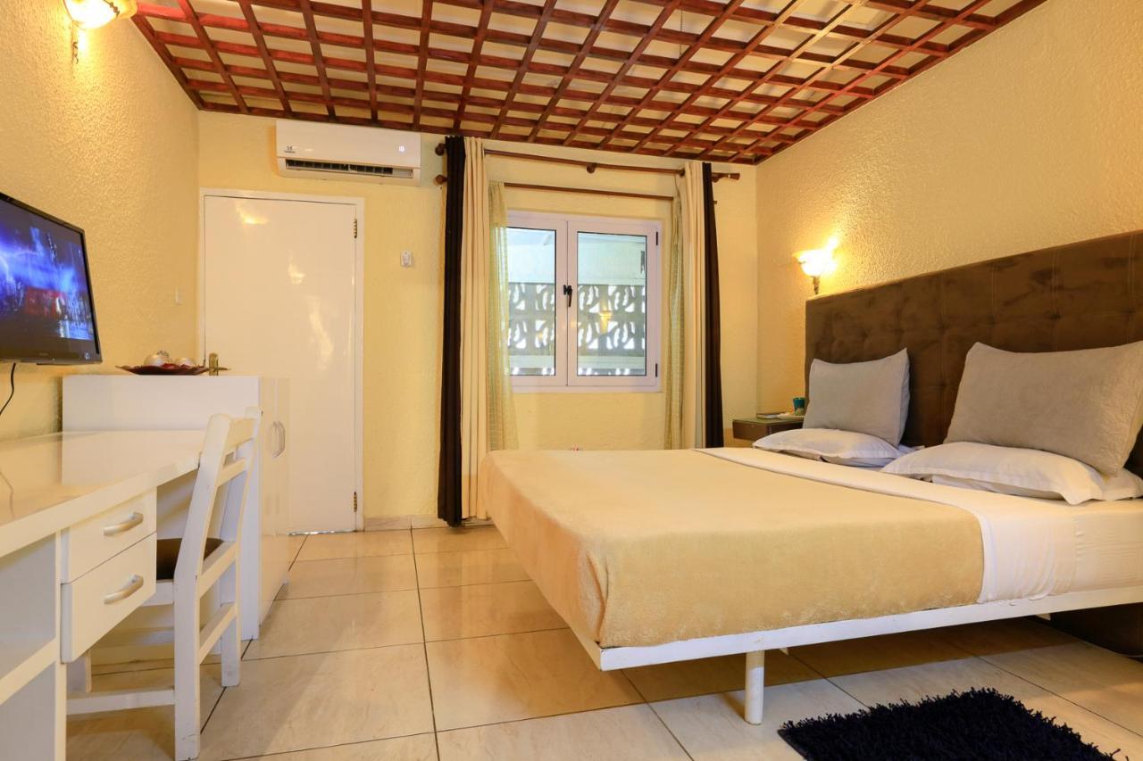 Roses Guest House 库马西 外观 照片