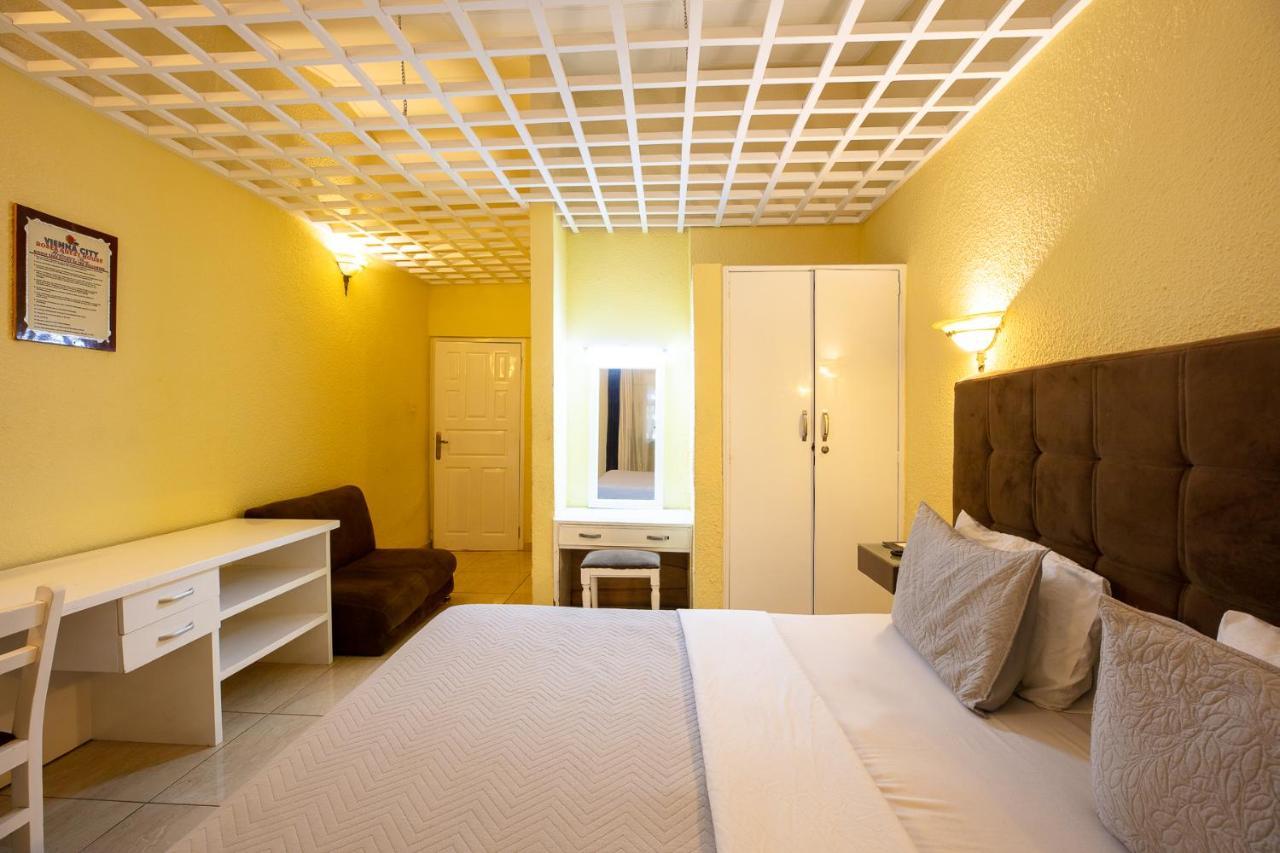 Roses Guest House 库马西 外观 照片